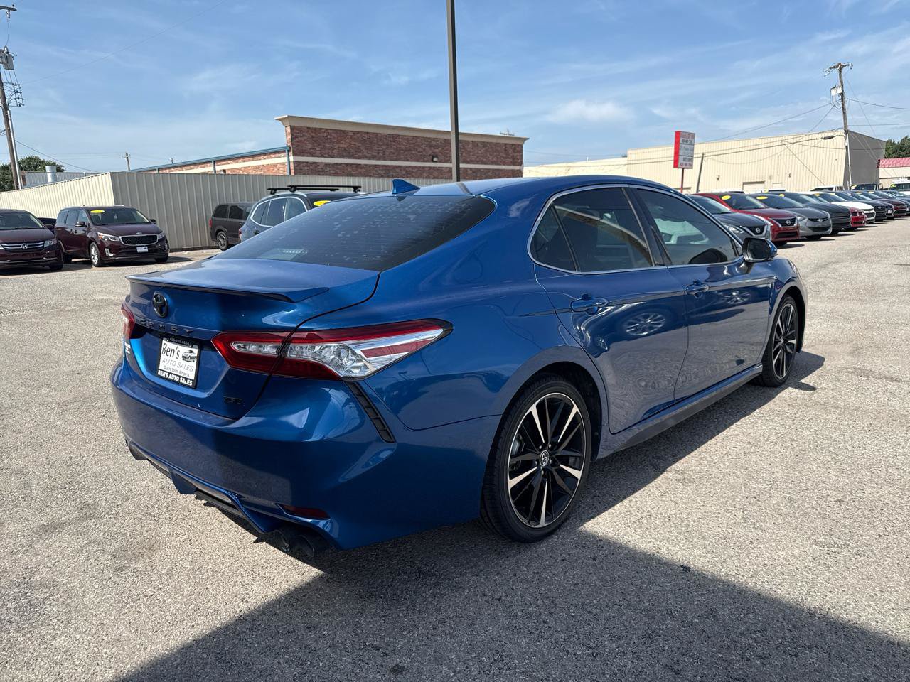 Used 2020 Toyota Camry XSE FWD image 6