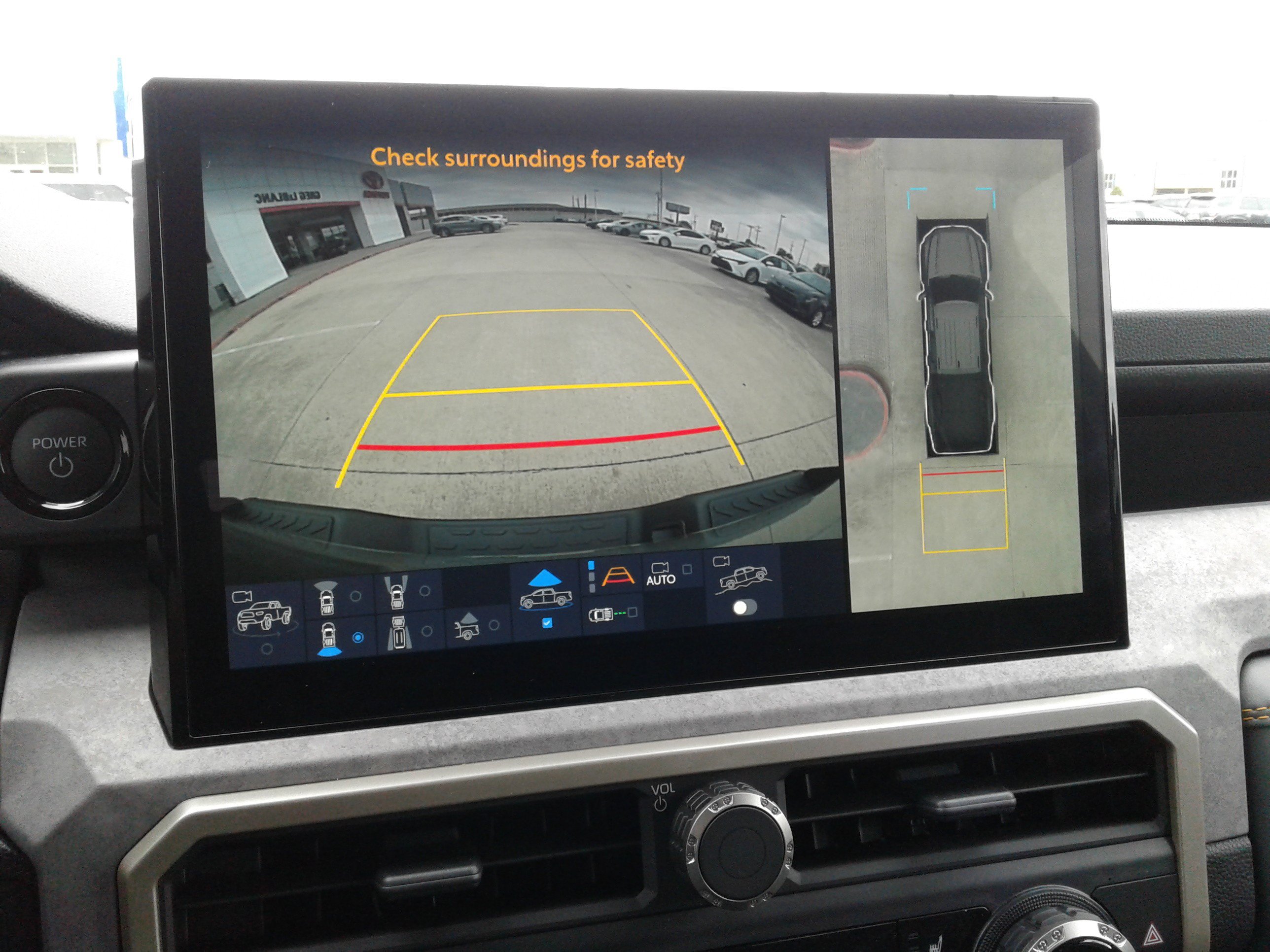 Used 2024 Toyota Tacoma 4x4 Double Cab Hybrid image 19