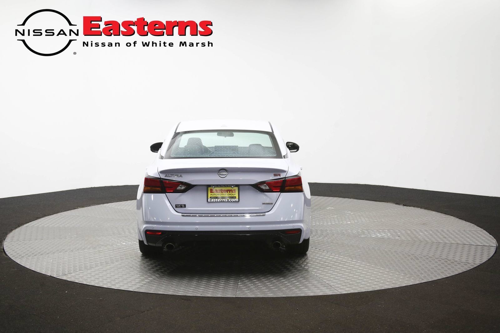 Used 2023 Nissan Altima 2.0 SR FWD image 36
