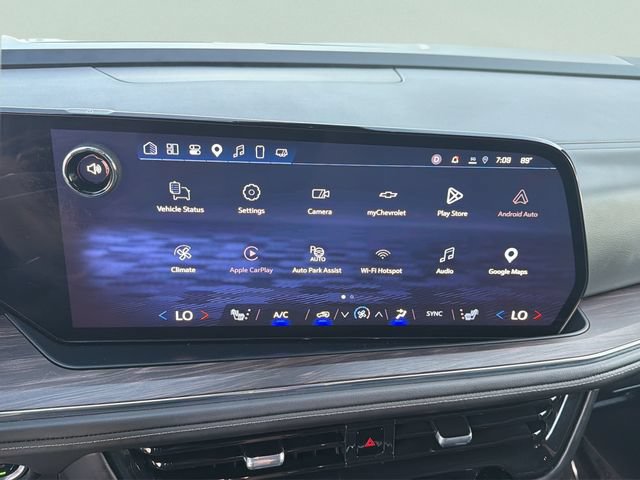 Certified 2025 Chevrolet Suburban Z71 AWD/4WD image 10