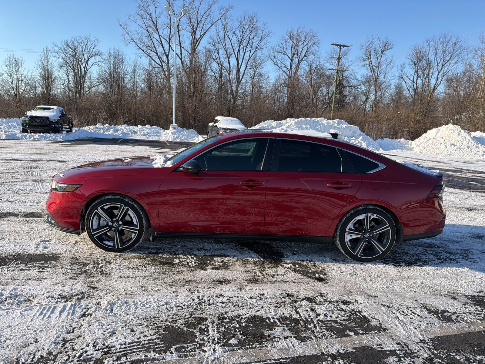 Used 2024 Honda Accord Sport image 3