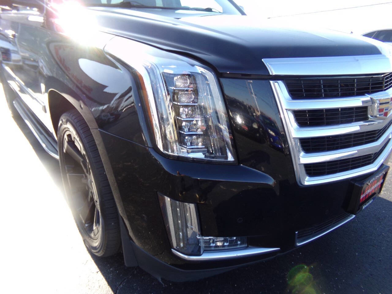 Used 2019 Cadillac Escalade ESV Luxury image 80