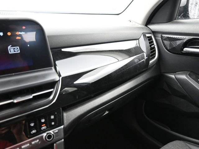 Used 2025 Kia Seltos S image 30