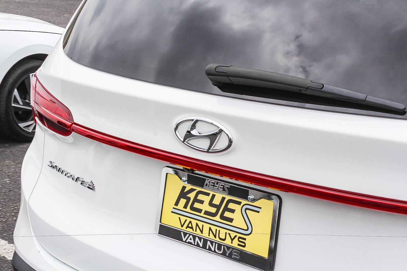 Certified 2023 Hyundai Santa Fe SEL FWD image 11