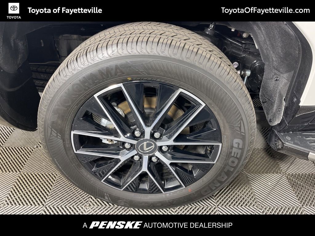 Used 2026 Lexus GX 550 w/ Cold Area Package image 15