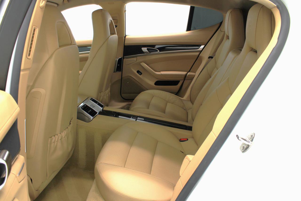 Used 2016 Porsche Panamera Edition image 39
