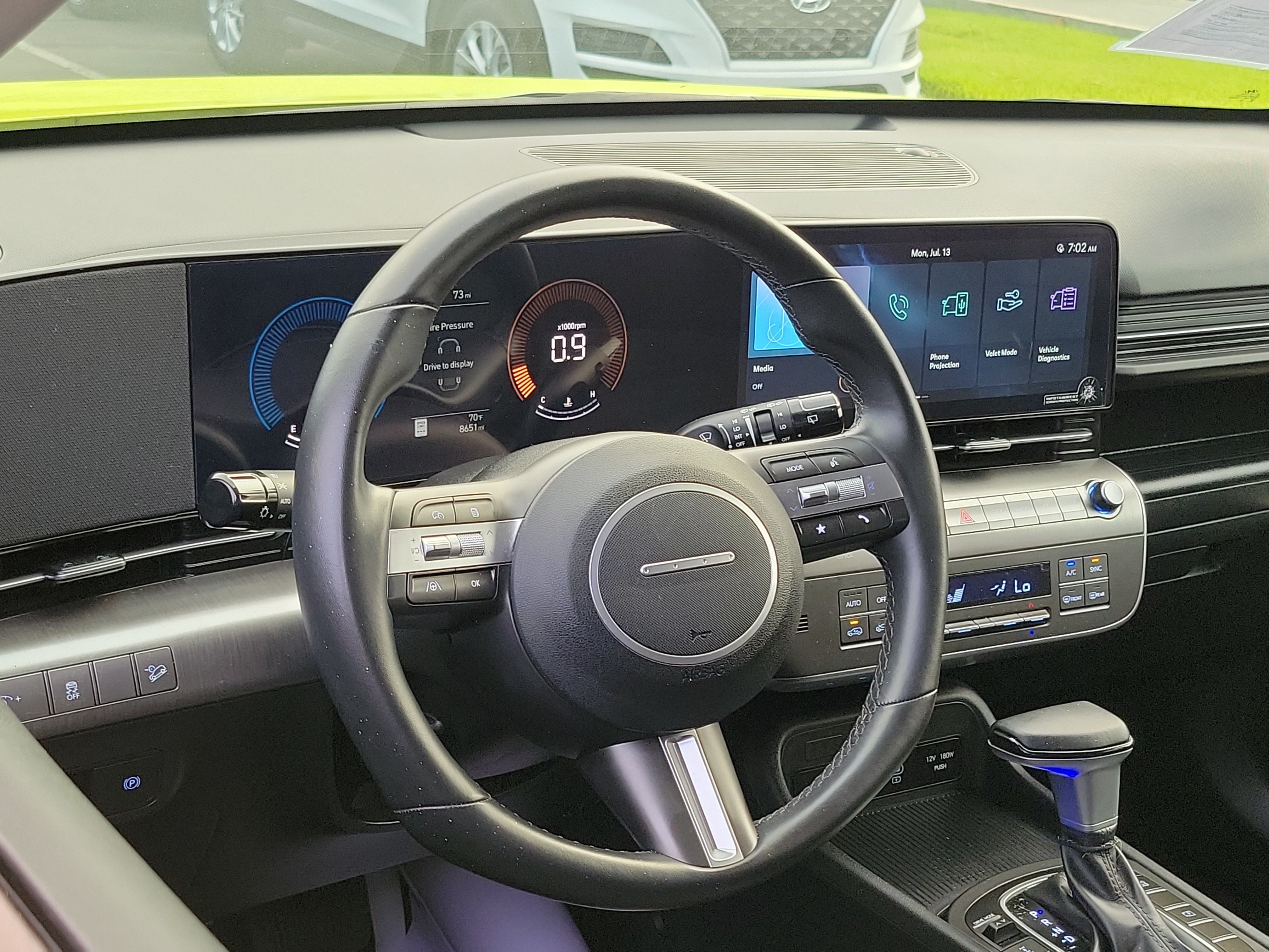 Certified 2025 Hyundai Kona SEL AWD/4WD image 12