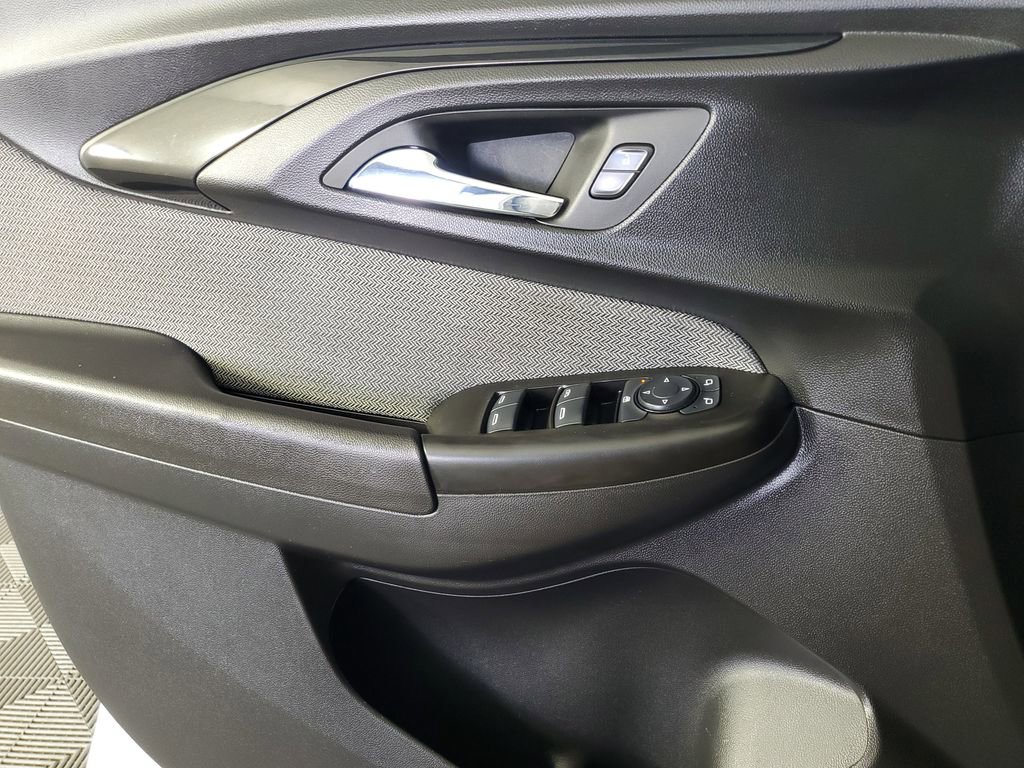 Used 2023 Chevrolet TrailBlazer LS w/ LPO, Blackout Package FWD image 26