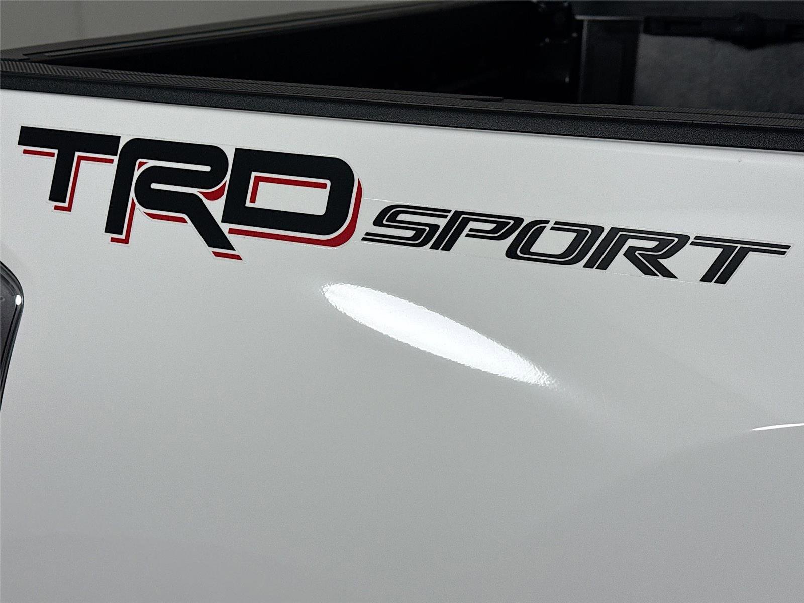 Used 2022 Toyota Tacoma TRD Sport w/ Technology Package RWD image 13