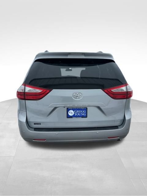 Used 2015 Toyota Sienna AWD image 5