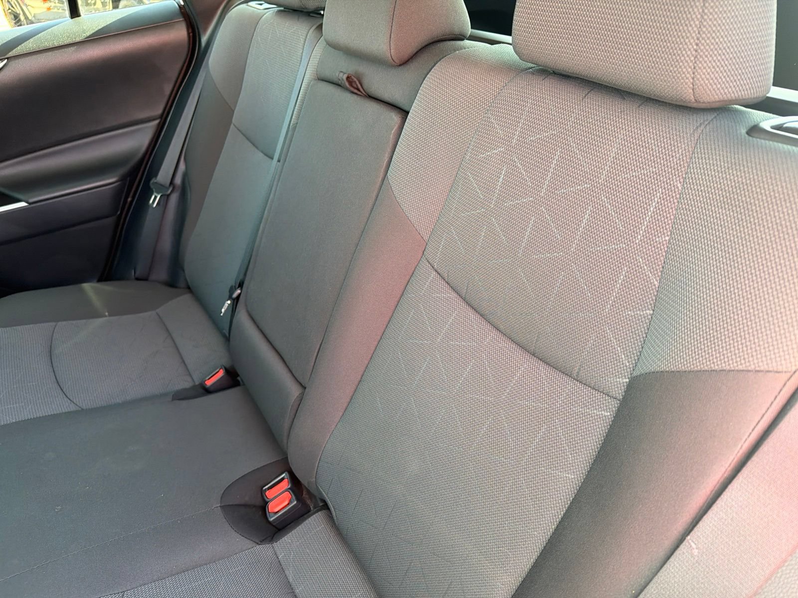 Used 2025 Toyota RAV4 XLE AWD/4WD image 18