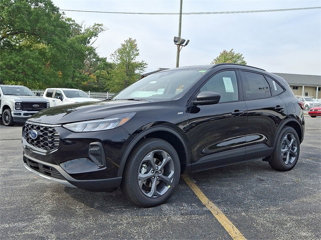 New 2026 Ford Escape ST-Line w/ Tech Pack #1 image 2