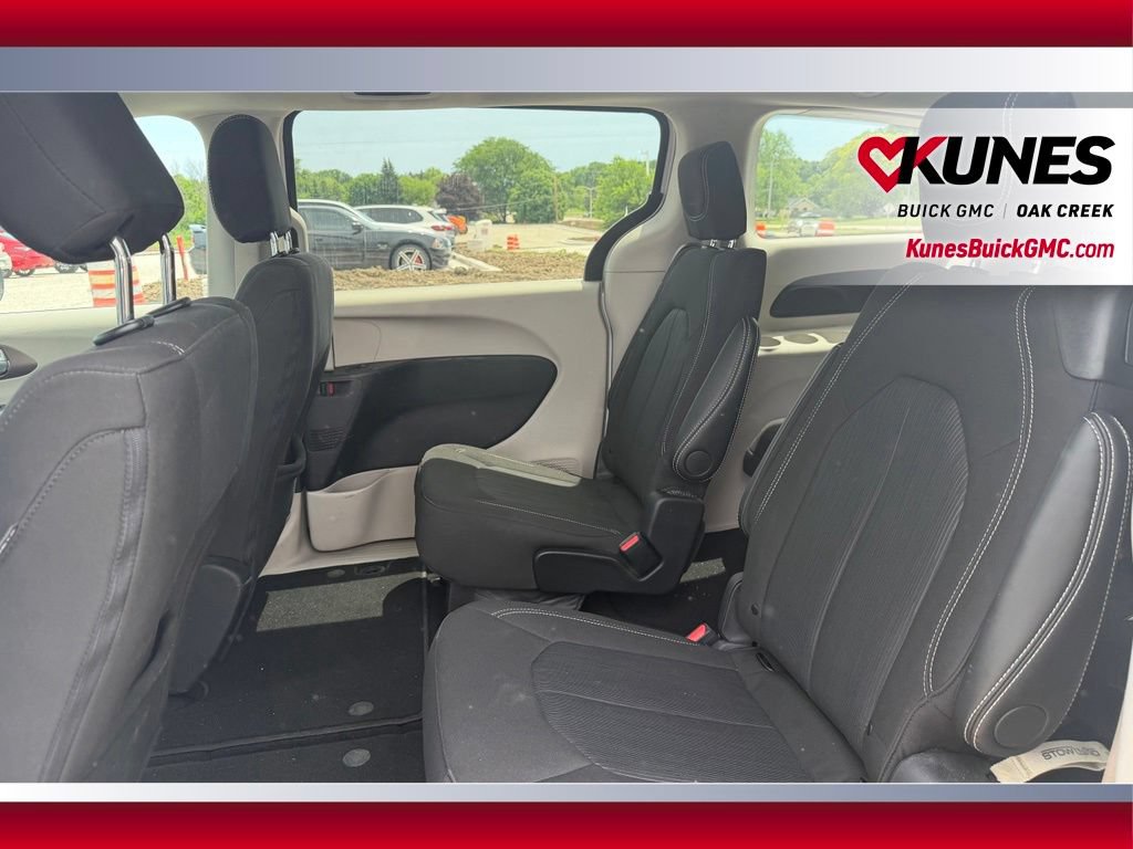 Used 2021 Ford EcoSport SE w/ Interior Protection Package FWD image 4