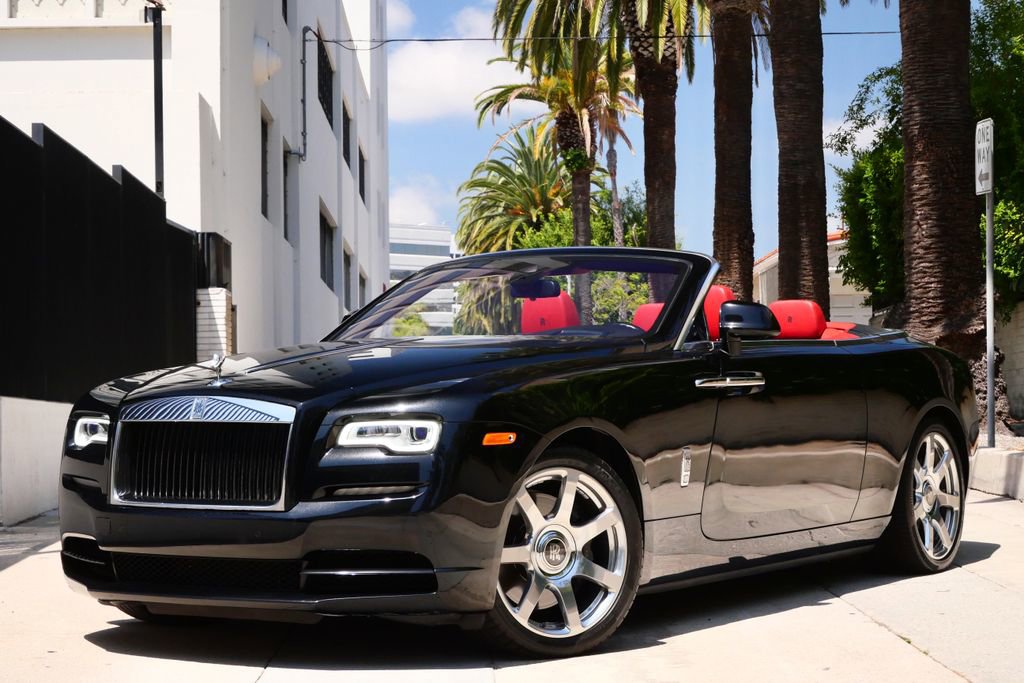 Used 2018 Rolls-Royce Dawn RWD image 2