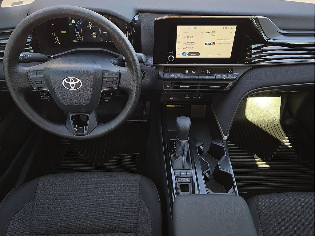 Used 2026 Toyota Camry LE image 11