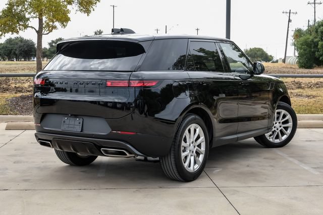 Used 2025 Land Rover Range Rover Sport SE AWD/4WD image 9
