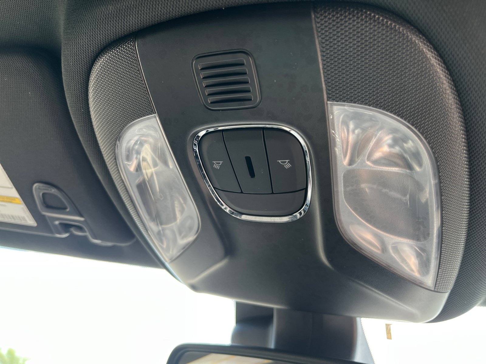 Certified 2023 Jeep Compass Latitude AWD/4WD image 29
