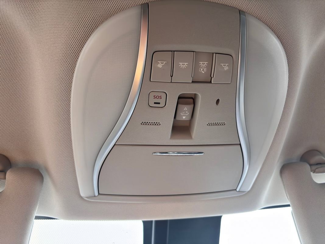 Used 2018 INFINITI QX60 AWD w/ Premium Plus Package image 29