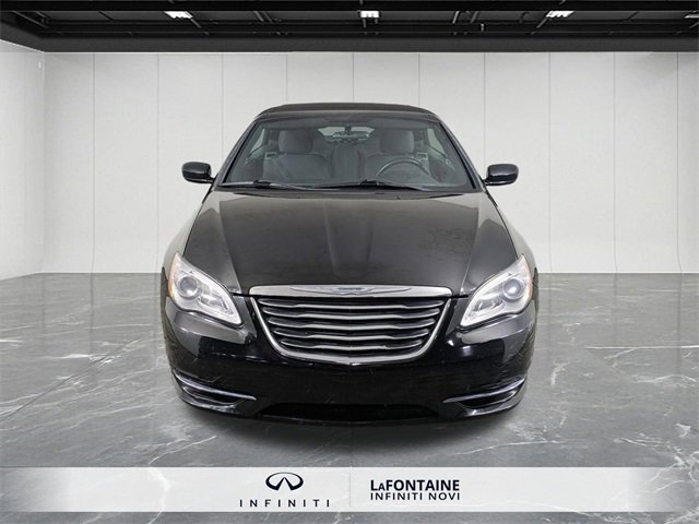 Used 2014 Chrysler 200 Touring image 8