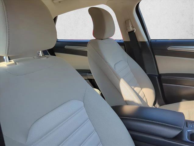 Used 2018 Ford Fusion S image 22