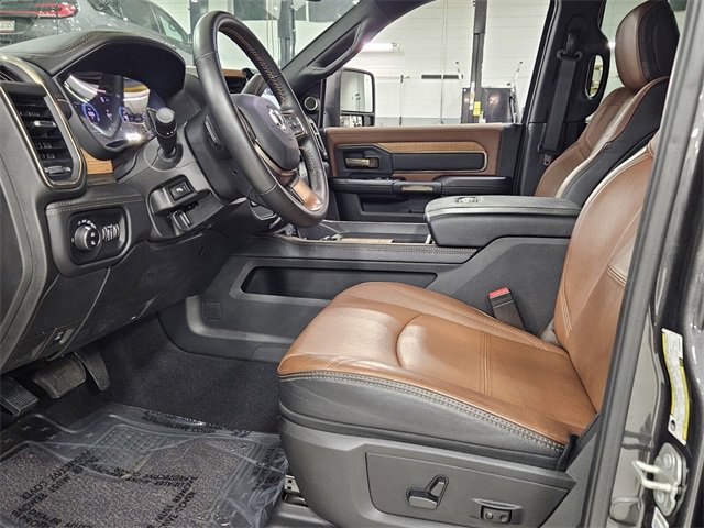 Used 2024 RAM 3500 Limited w/ Safety Group image 11