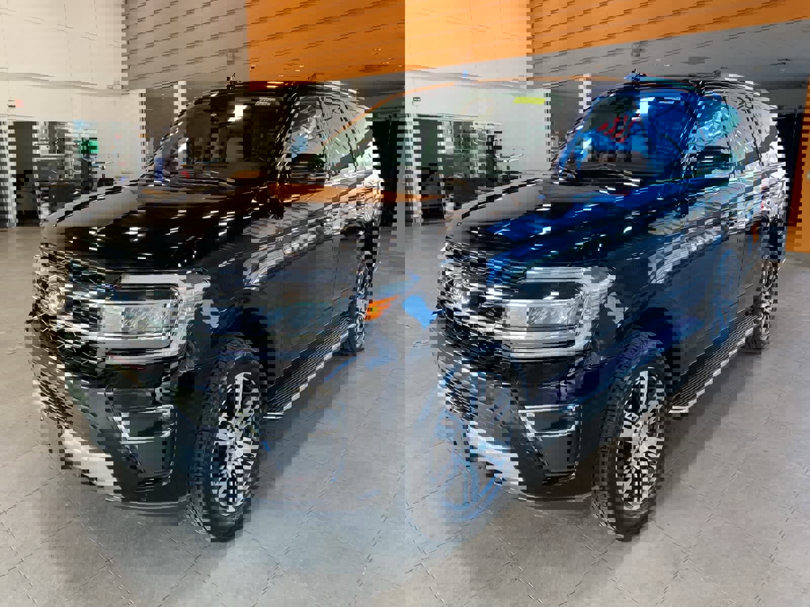 Certified 2023 Ford Expedition Limited image 1