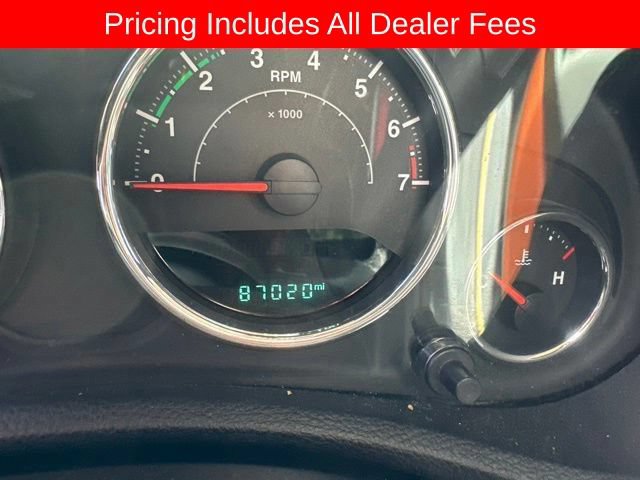 Used 2014 Jeep Wrangler Unlimited Sahara AWD/4WD image 2