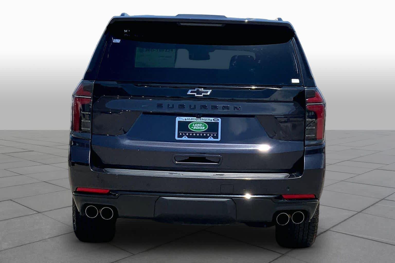 Used 2025 Chevrolet Suburban Z71 AWD/4WD image 5