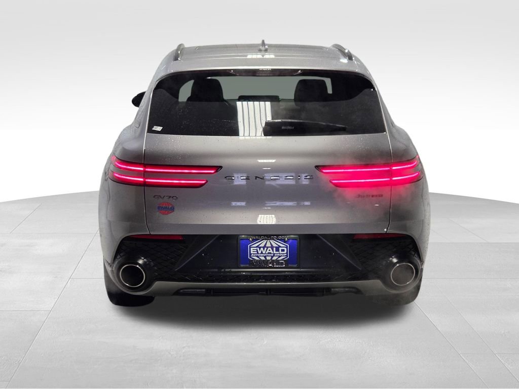 Used 2022 Genesis GV70 3.5T Sport w/ Sport Prestige Package AWD/4WD image 22