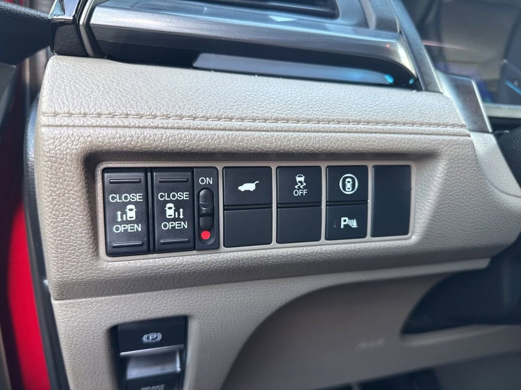 Used 2023 Honda Odyssey Elite image 32