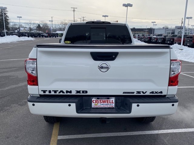 Used 2018 Nissan Titan SV w/ SV Convenience Package image 4