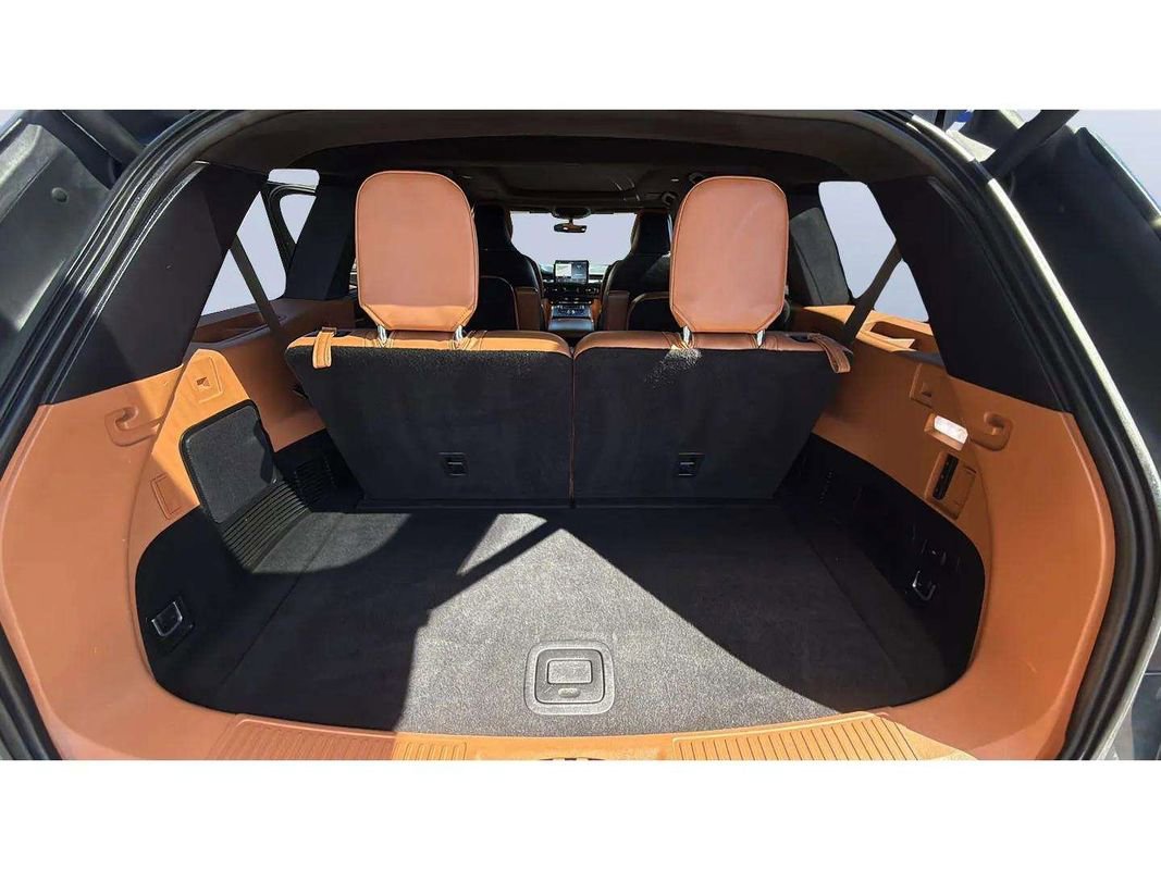 Used 2020 Lincoln Aviator Black Label w/ Dynamic Handling Package image 10