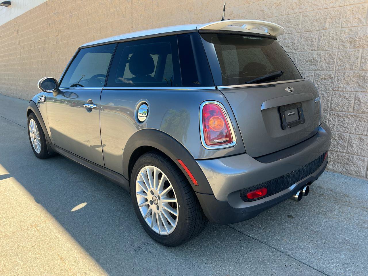 Used 2009 MINI Cooper S FWD image 3