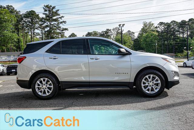 Used 2019 Chevrolet Equinox LS w/ LS Convenience Package FWD image 9