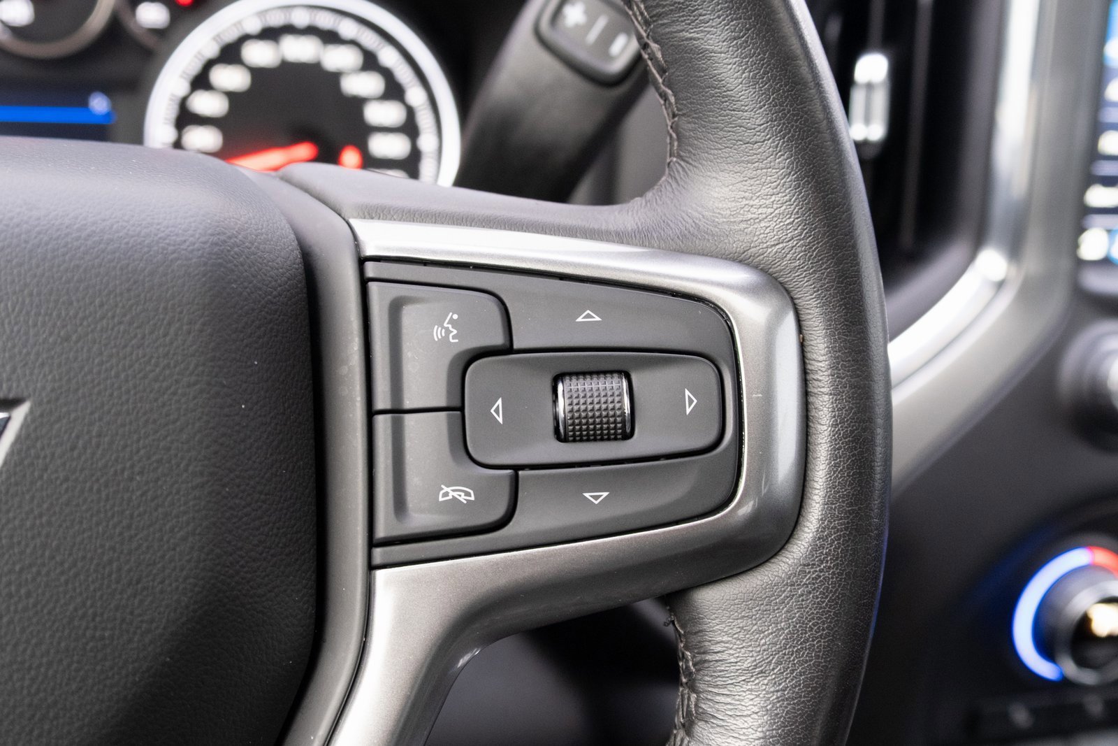 Used 2020 Chevrolet Silverado 1500 RST w/ All-Star Edition image 7