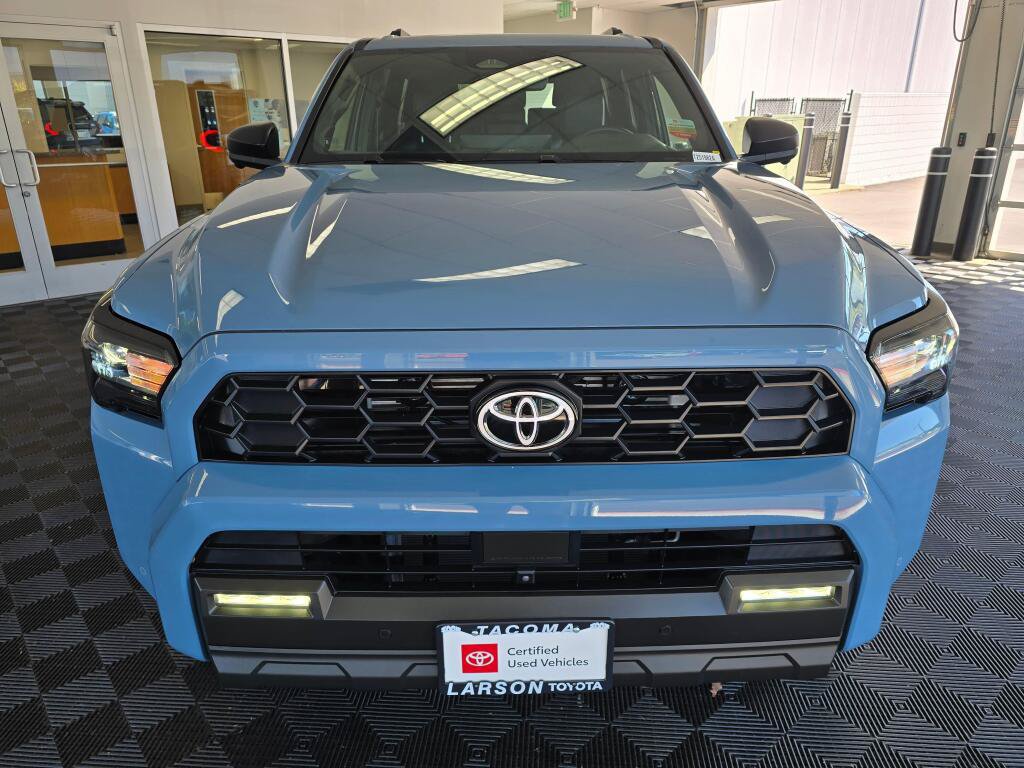 Certified 2025 Toyota 4Runner TRD Off-Road Premium AWD/4WD image 8