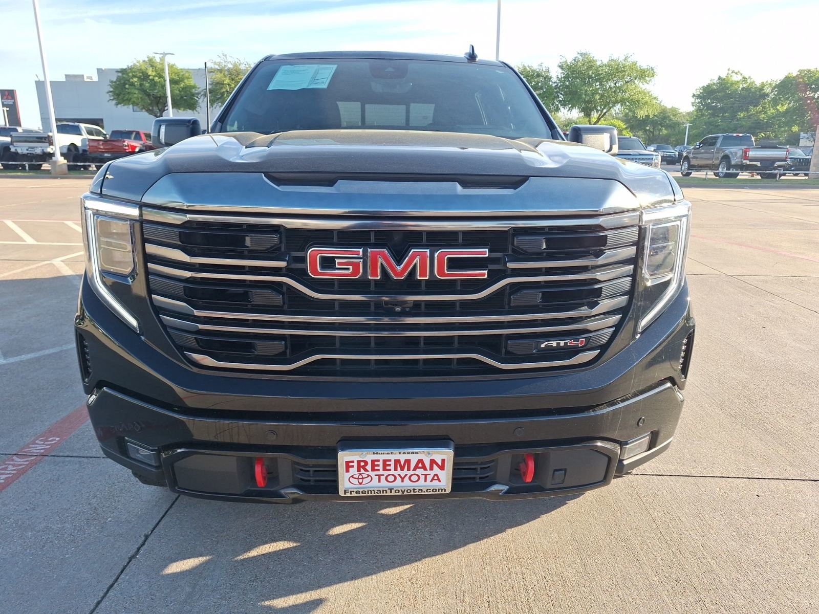 Used 2023 GMC Sierra 1500 AT4 w/ Technology Package image 9