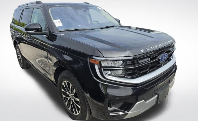 Used 2025 Ford Expedition Platinum AWD/4WD image 8