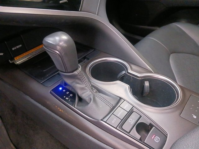 Used 2021 Toyota Camry XSE image 24