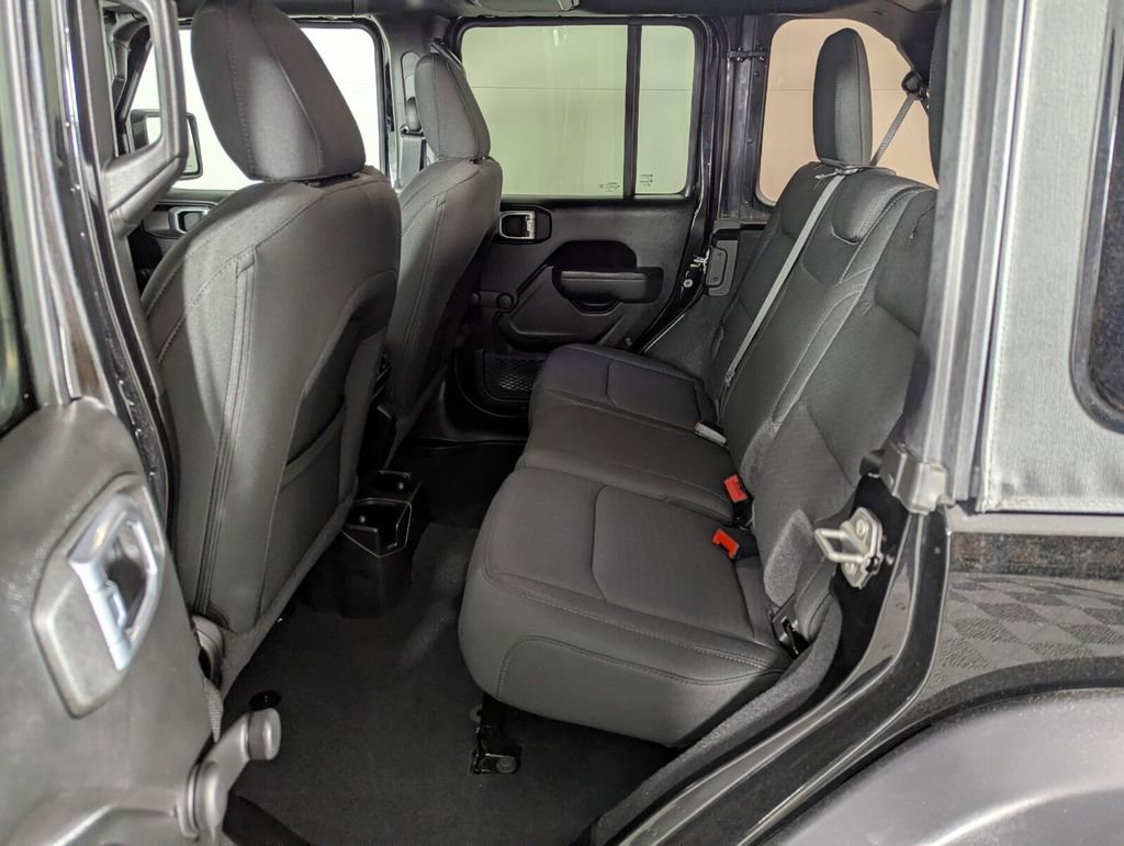 Certified 2022 Jeep Wrangler Unlimited Sport image 23