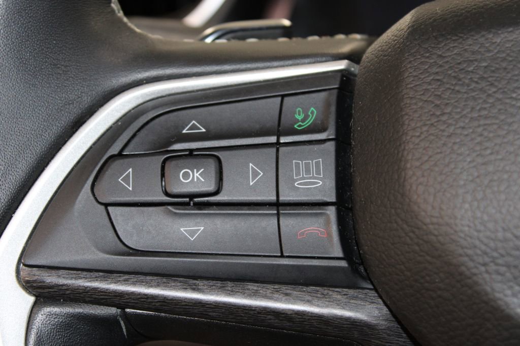 Used 2022 Jeep Grand Cherokee L Limited image 26