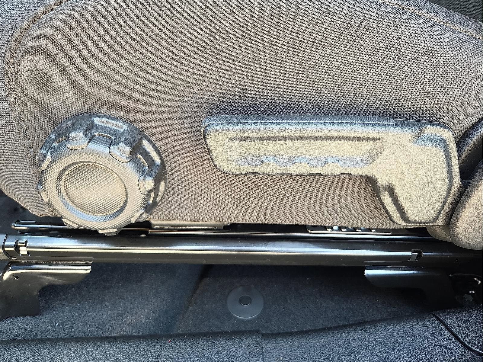 New 2025 Jeep Gladiator Mojave w/ Steel Bumper Group image 15