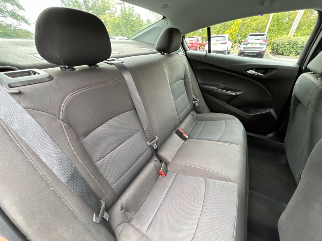 Used 2019 Chevrolet Cruze LS FWD image 26