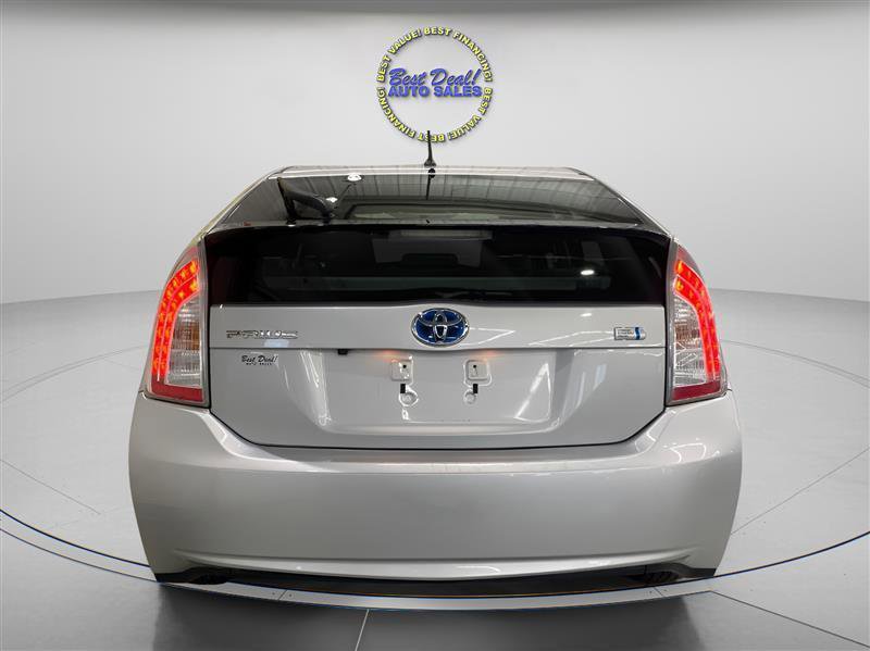 Used 2015 Toyota Prius Two image 5