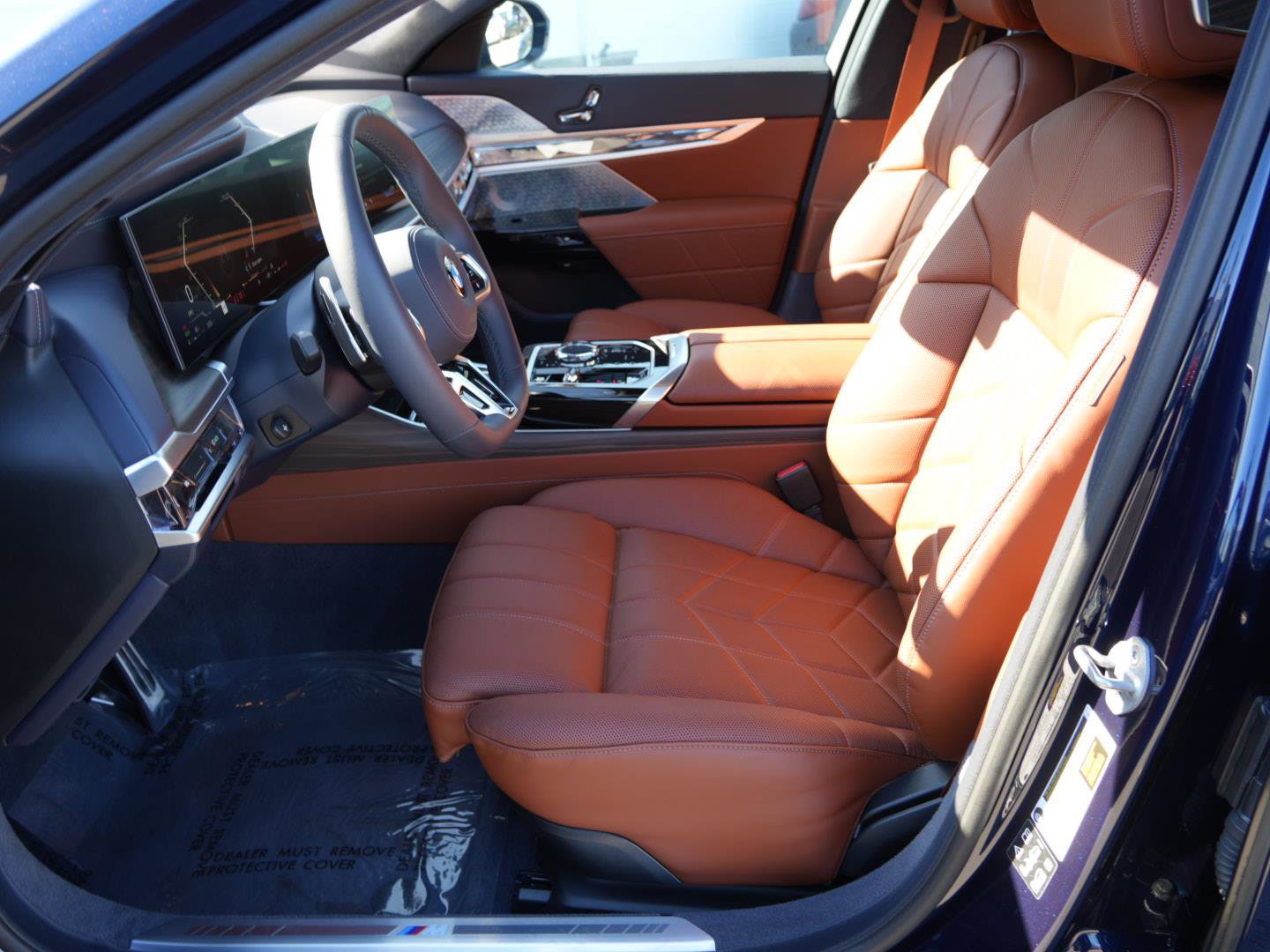 Used 2025 BMW 760i xDrive w/ Executive Package image 8