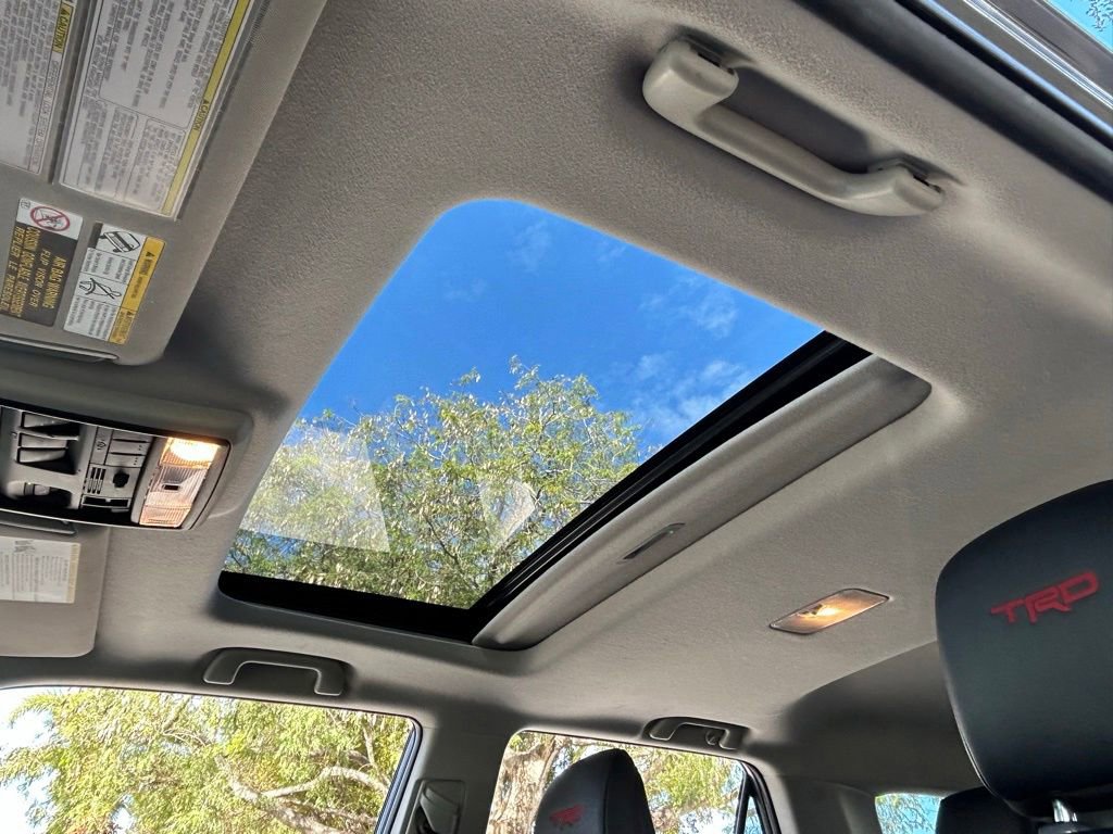 Used 2022 Toyota 4Runner TRD Off-Road Premium w/ Moonroof Package image 17