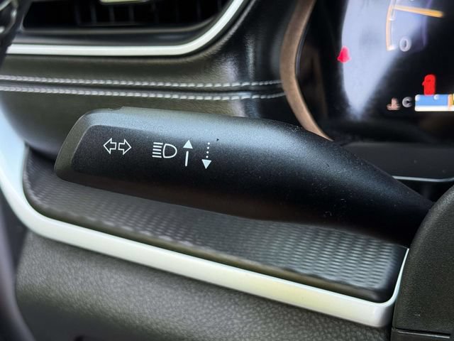 Used 2025 Jeep Grand Cherokee Altitude AWD/4WD image 22