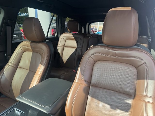 Used 2022 Lincoln Aviator Reserve w/ Elements Package Plus image 17