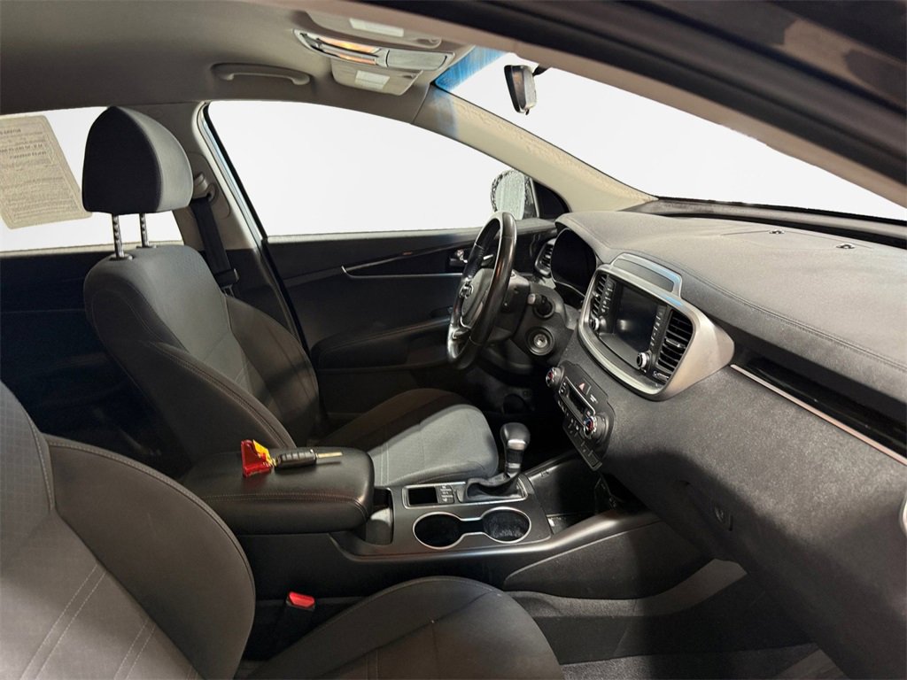 Used 2020 Kia Sorento LX w/ LX I4 Convenience Package image 26
