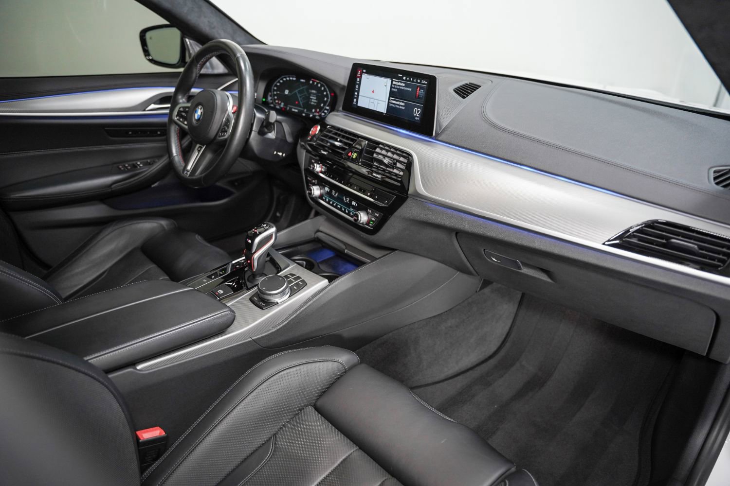 Used 2020 BMW M5 w/ Executive Package image 28